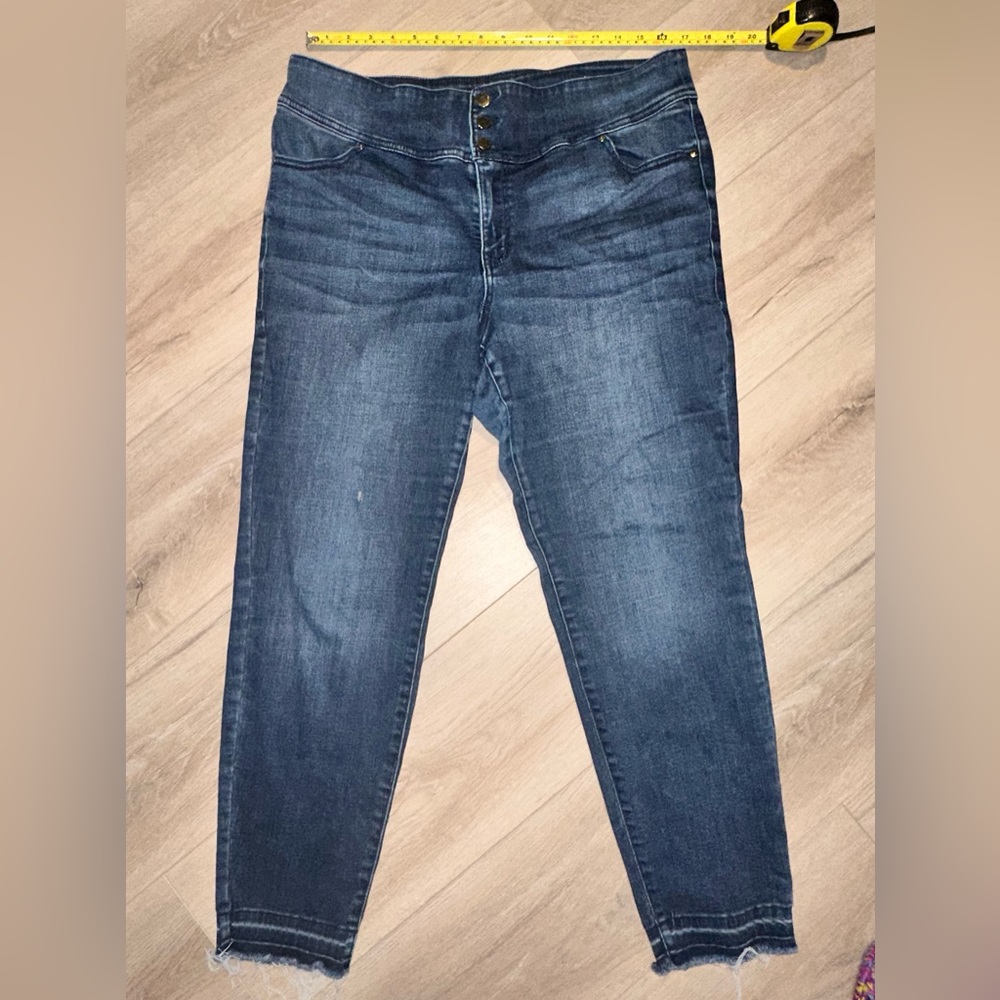 Lame Bryant High Rise 3-button Jegging 18